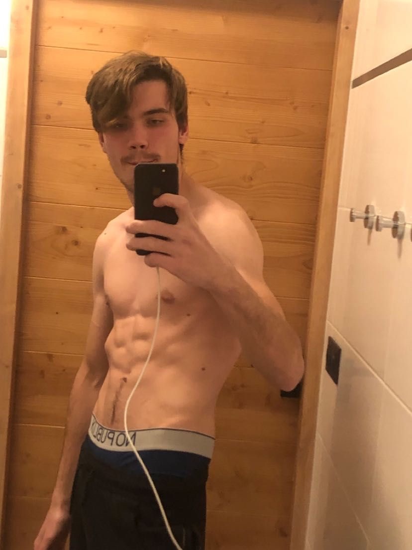 Profil de Krishna, 23 ans, Plan Cul à Mustashfá Būr Fu’ād al ‘Āmm