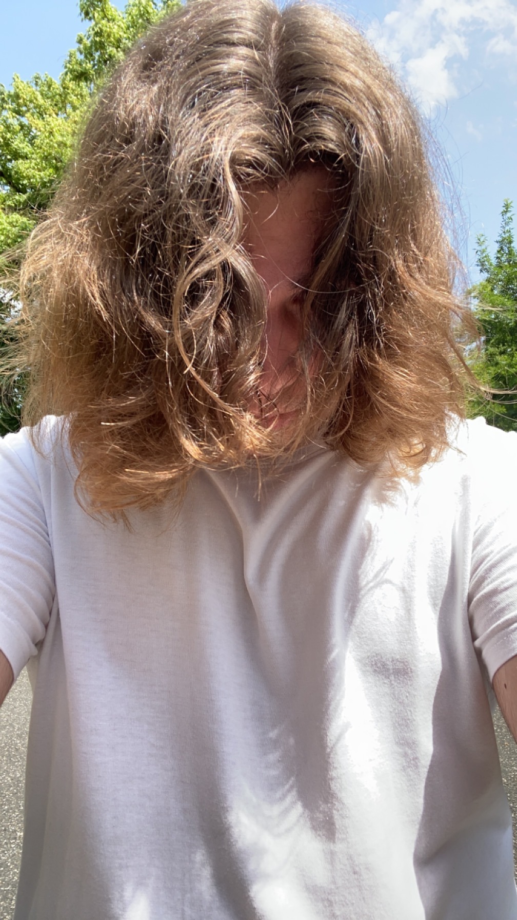 Profil de Zouher, 20 ans, Plan Cul à Fāw Qiblī