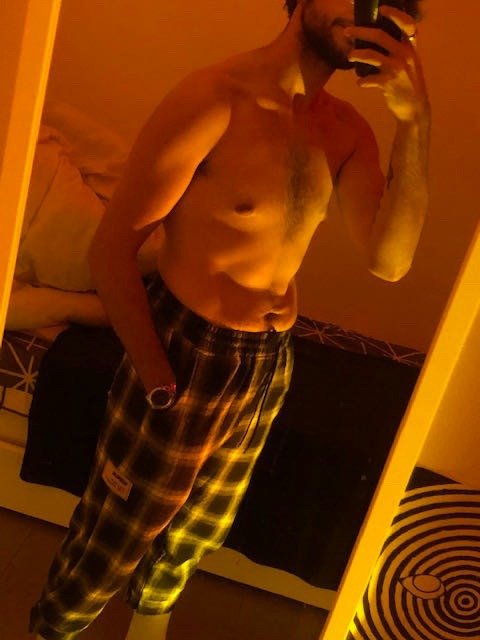 Profil de Elyes, 24 ans, Plan Cul à Rīfah