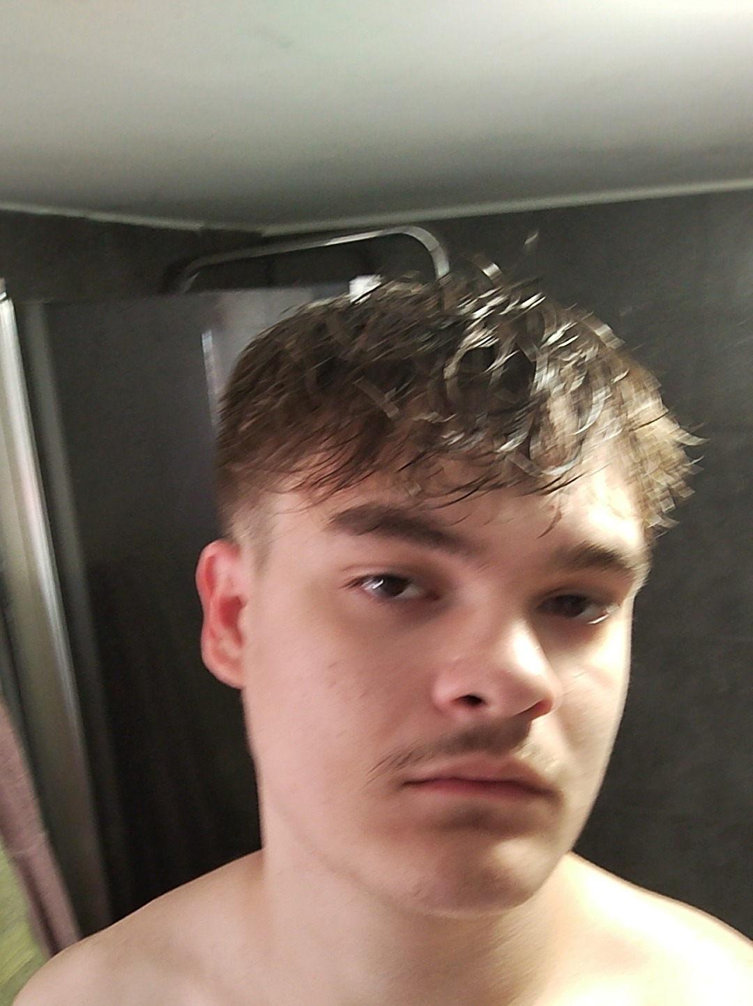 Profil de Mokhtar, 21 ans, Plan Cul à Bidsah