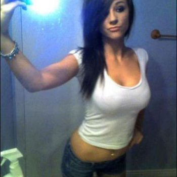 Profil de Suely, 27 ans, Plan Cul à Khurm al Ḩaţţābī