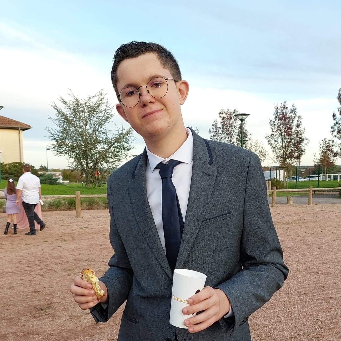 Profil de Arnel, 21 ans, Plan Cul à Qādūs