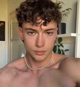 Profil de Abasse, 22 ans, Plan Cul à Wādī Umm ‘Uwaynū