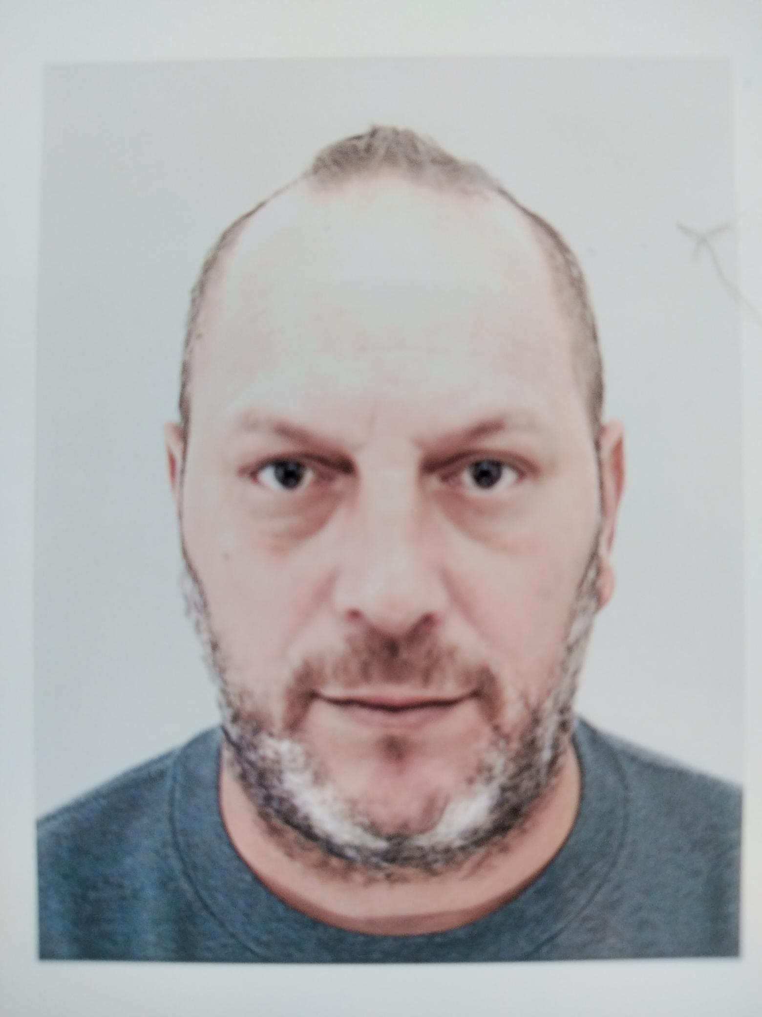 Profil de Claude-bernard, 46 ans, Plan Cul à Ballānah