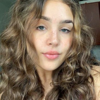 Profil de Hella, 25 ans, Plan Cul à Mai's Room 2