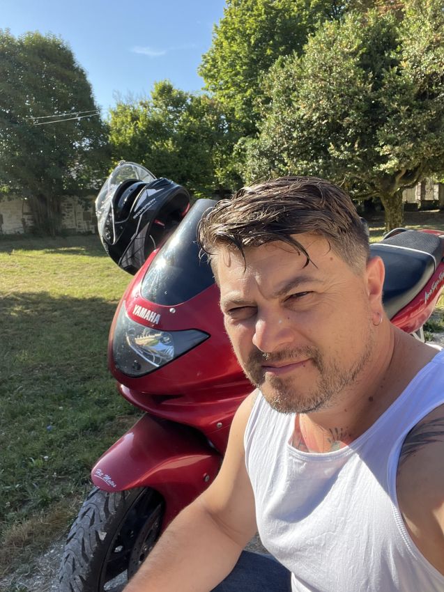 Profil de Dickson, 41 ans, Plan Cul à Sīnamā Rūksī