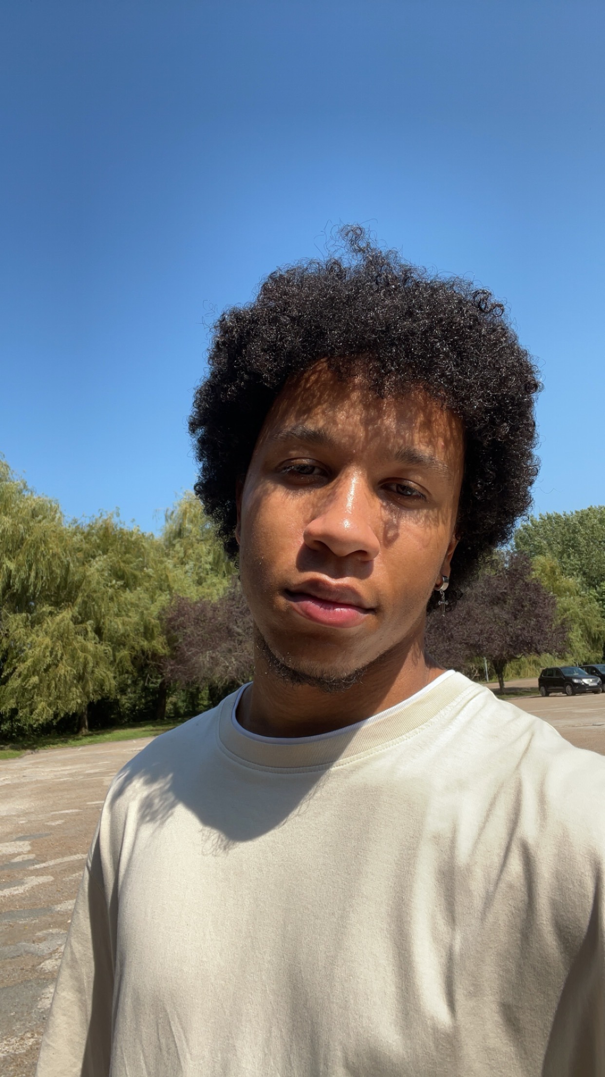 Profil de Albaro, 19 ans, Plan Cul à Talā