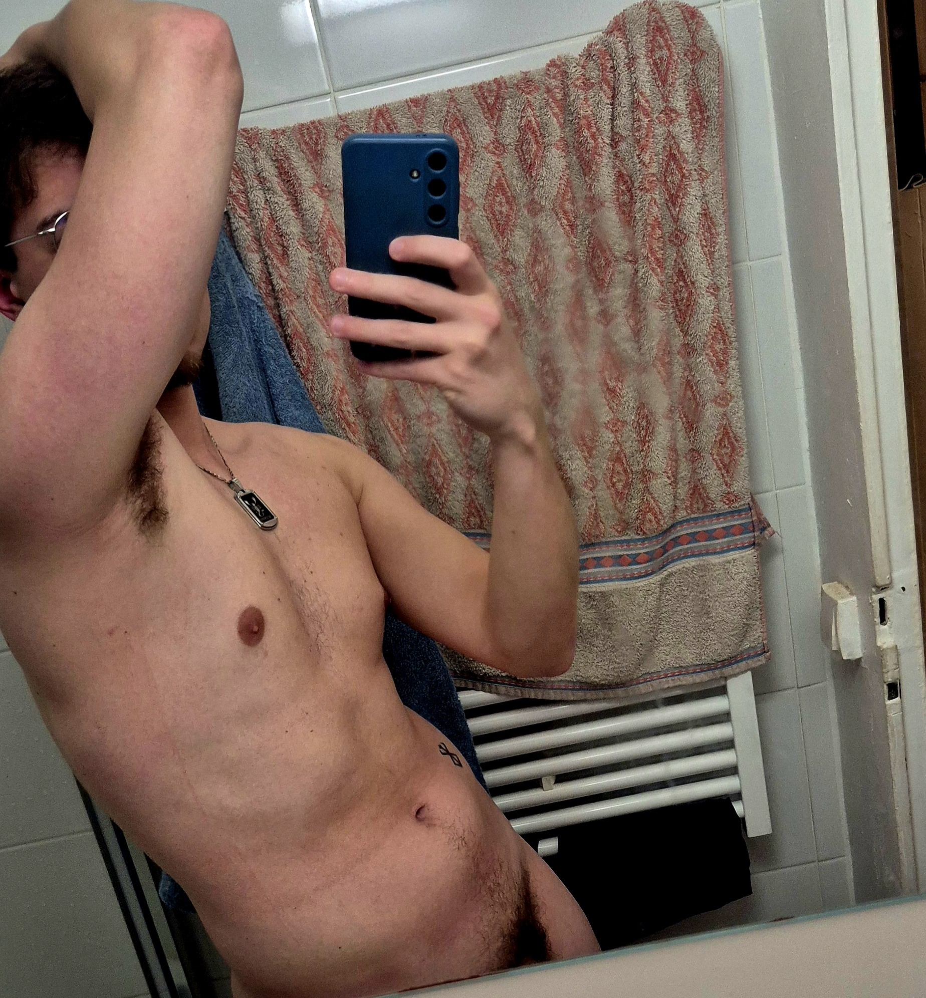 Profil de Vitali, 24 ans, Plan Cul à Hiw