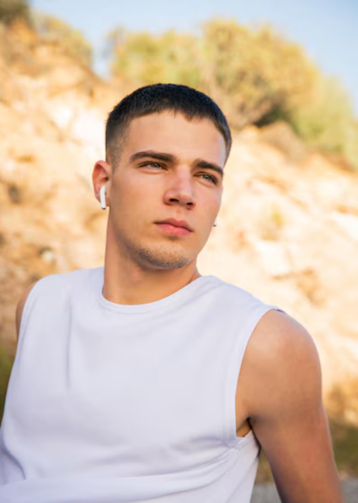 Profil de Jean-yvon, 20 ans, Plan Cul à Masjid ‘Alī Bāshā