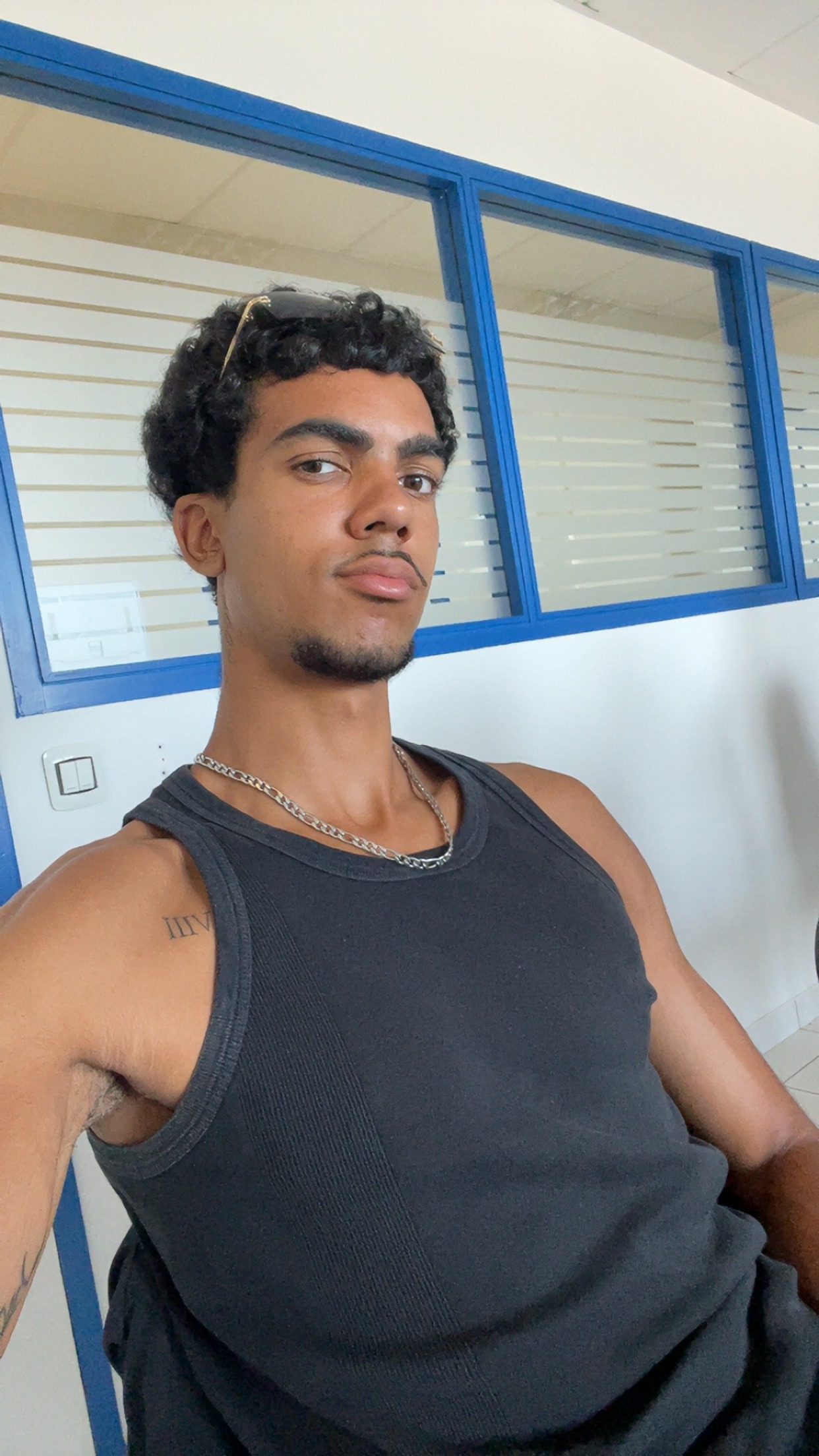 Profil de Marianno, 19 ans, Plan Cul à Nazlat Ţāhā’