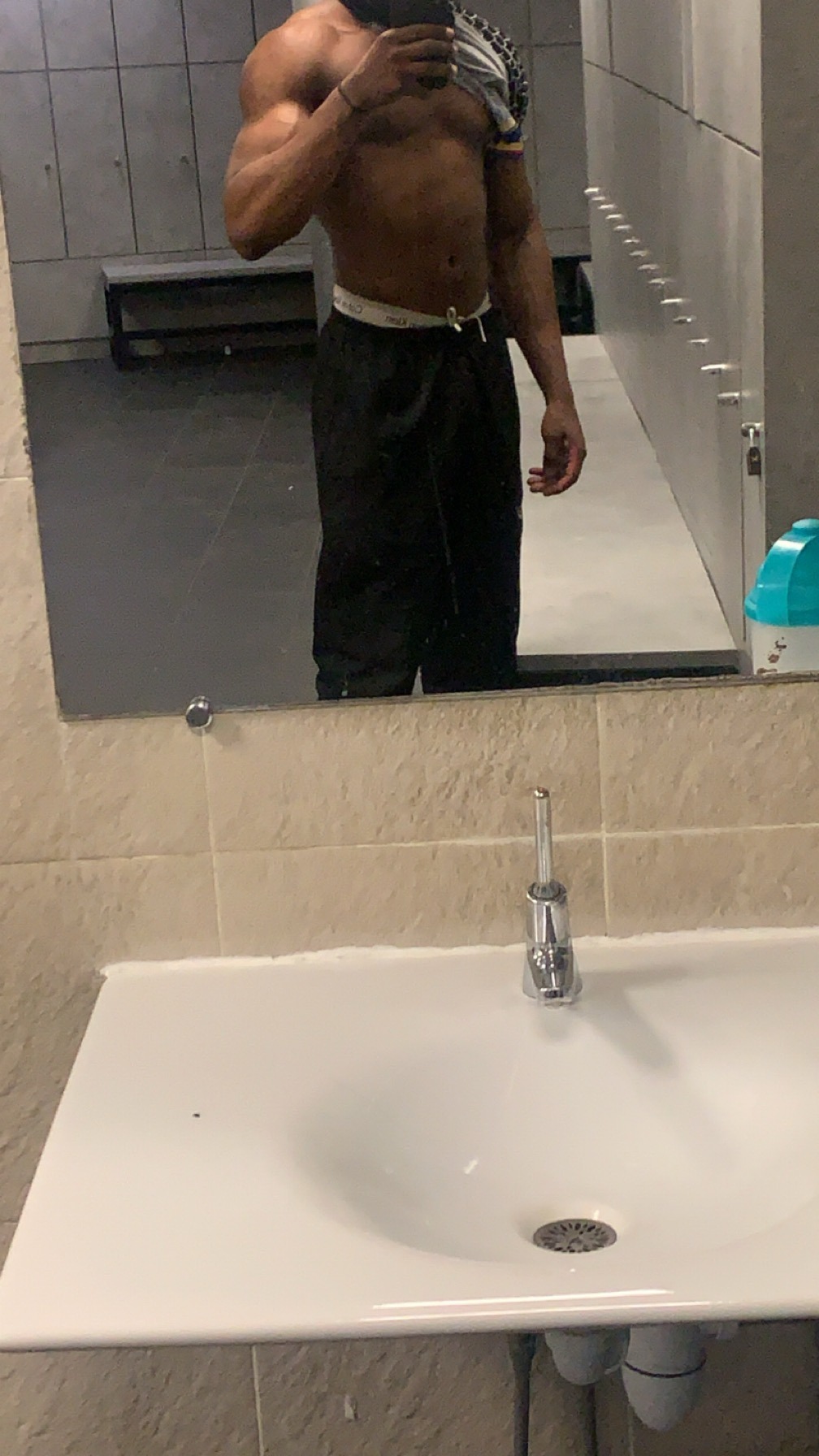 Profil de Faissel, 19 ans, Plan Cul à Suqayl